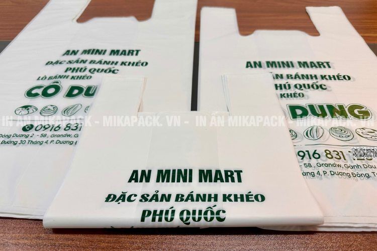 Quý khách có thể cân nhắn in túi xốp chất liệu tự huỷ sinh học vì chi phí tốt hơn và giảm tác động đến môi trường.