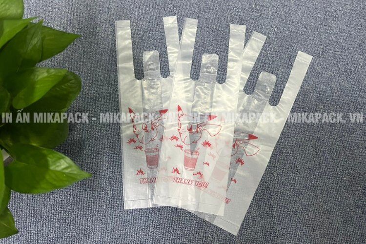 In túi PE 2 quai nhiều màu, nhiều mẫu đẹp, sản xuất theo yêu cầu.