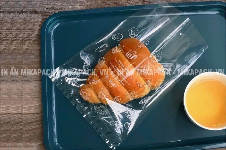 In túi PP trong suốt bóng kiếng đựng thực phẩm sạch sẽ và bắt mắt.