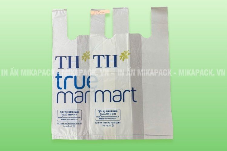 In túi siêu thị tự huỷ sinh học là xu hướng bền vững cho tương lai.