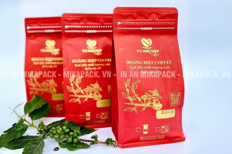 Thiết kế bao bì cà phê nên tối giản và ưu tiên chất lượng hình ảnh.