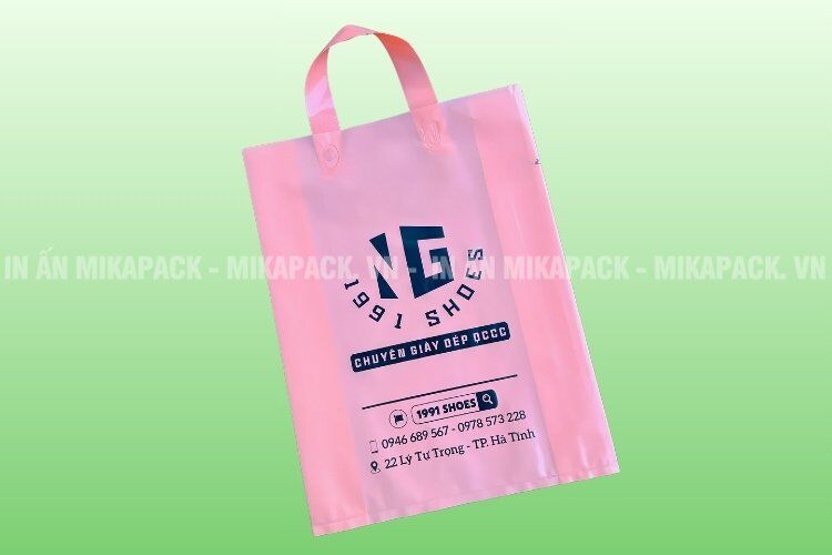 Mẫu túi ép quai đựng giày dép thời trang in ấn mới lạ.