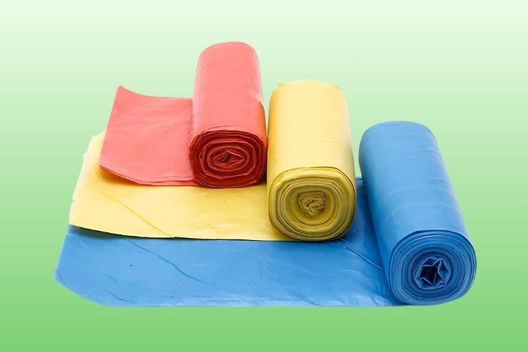 Túi rác tự hủy không chứa tạp chất độc hại, rất an toàn cho người dùng.