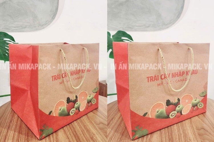 Túi đựng hoa quả giấy Kraft nâu tự nhiên với logo in tối giản, phong cách organic hiện đại.