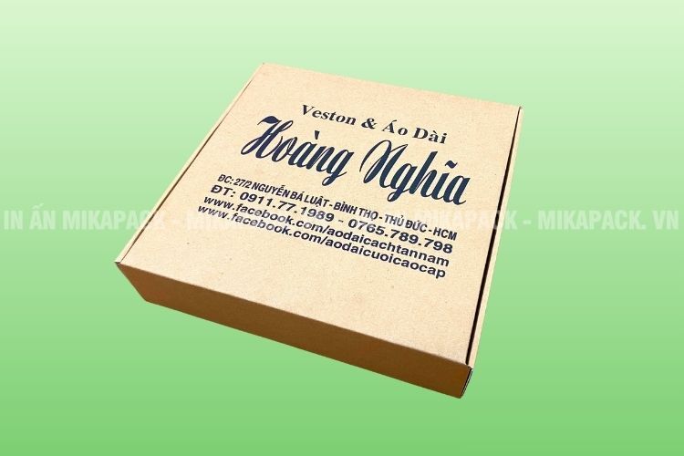 Mẫu in hộp giấy đựng quần áo mộc mạc và gần gũi